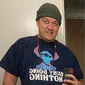 Meet your Posher, Levi